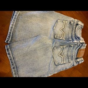 Baileys Point shorts